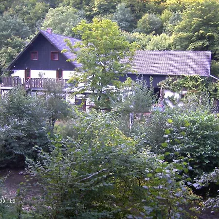 Neumühle Ferienwohnung 2 Lutzerath Exterior foto